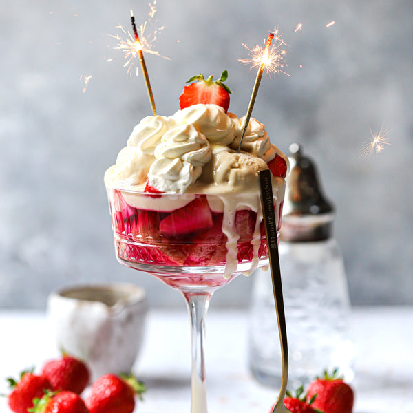 Recette : Trifles aux fraises rapides et faciles avec la crème glacée Oppo Brothers